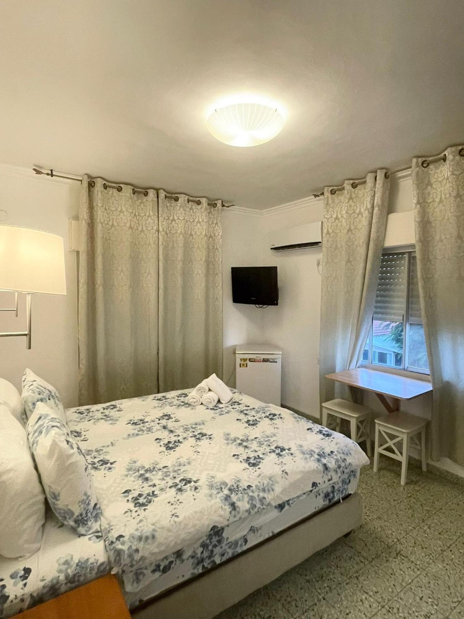 Amigo Hotel On The Beach ナハリヤ エクステリア 写真